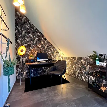 Ruhe Oase Steinhoefel - Balkon, Naturblick, Design-maisonette-apartment - Nahe Fuerstenwalde-spree Steinhofel